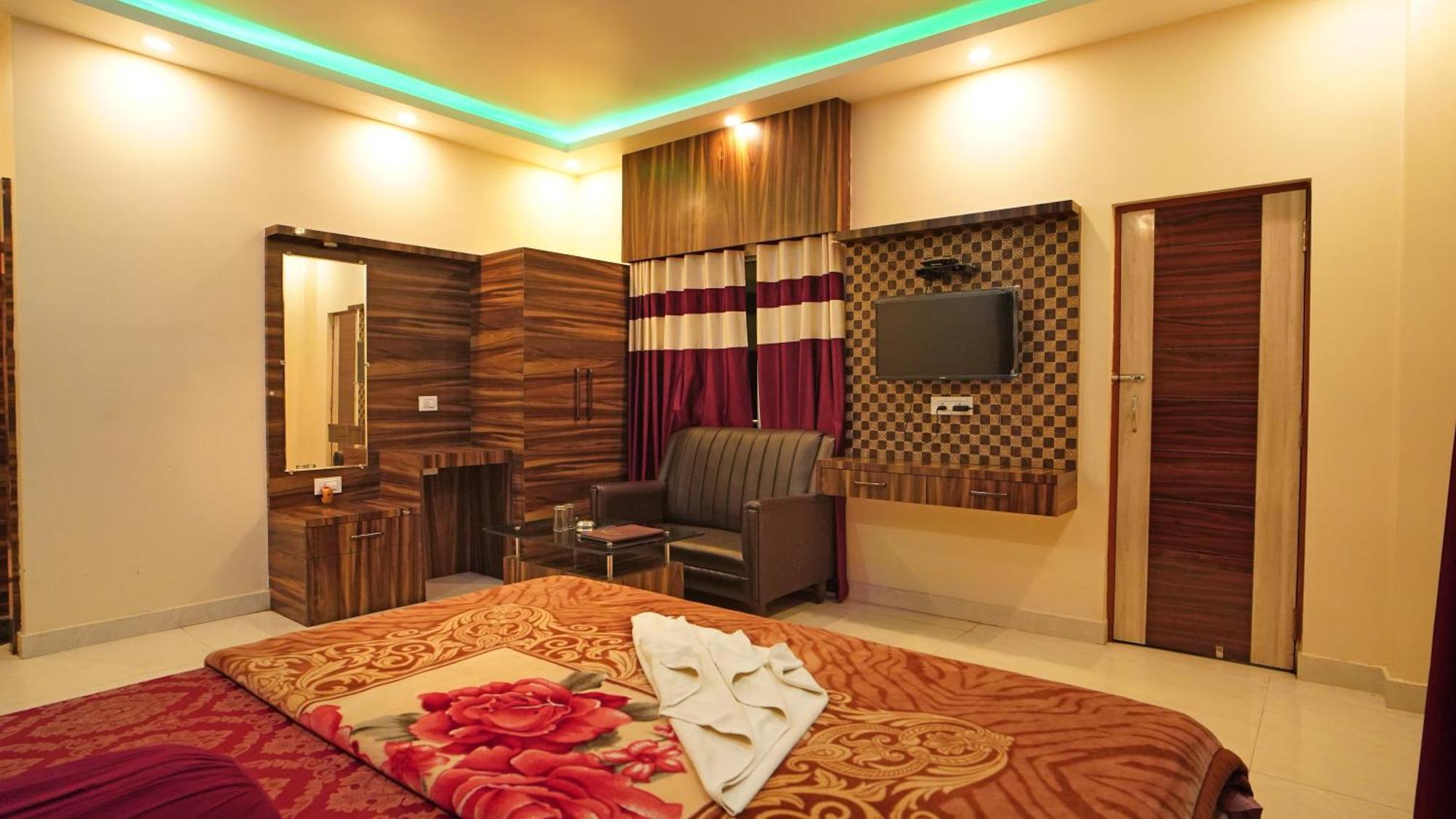Marino Beach Resort Mandarmani Bagian luar foto